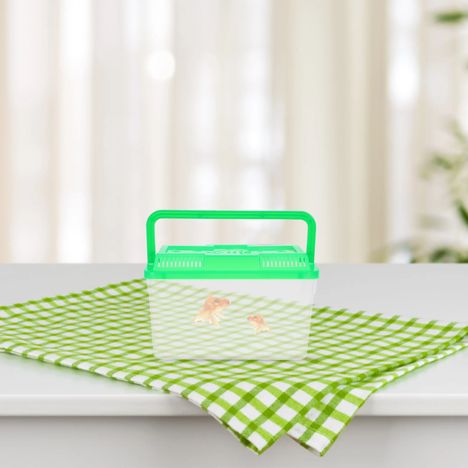 4Pcs Mini Handheld Fish Tank Transparent Plastic Aquarium Box Portable Pet Carrier Small Fish Turtles Reptiles Hamsters Travel
4Pcs Mini Handheld Fish Tank Transparent Plastic Aquarium Box Portable Pet Carrier Small Fish Turtles Reptiles Hamsters Travel