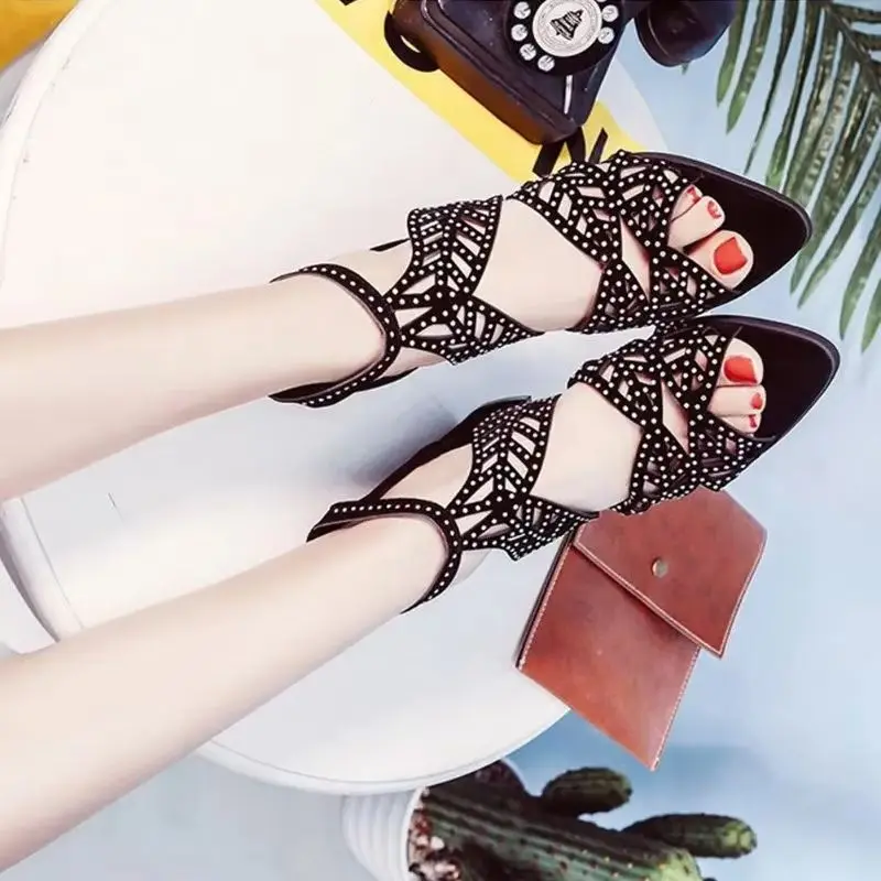 Women Summer 2025 New Style Hollow Out Faux Leather Rhinestones Thick Heel Zipper Sandals Shoes 35-41
Women Summer 2025 New Style Hollow Out Faux Leather Rhinestones Thick Heel Zipper Sandals Shoes 35-41