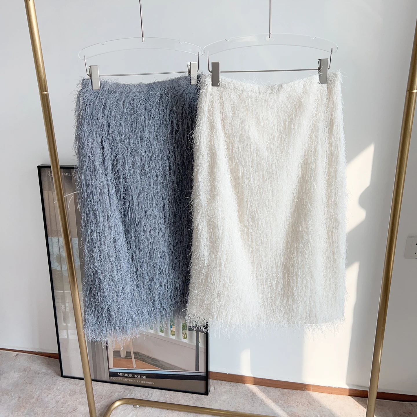 Ele Feather Tassel Midi Skirt Women's Slimming Versatile Spring 2026 Early Season Fairy T High Waist Polyester Skirt
Ele Feather Tassel Midi Skirt Women's Slimming Versatile Spring 2026 Early Season Fairy T High Waist Polyester Skirt