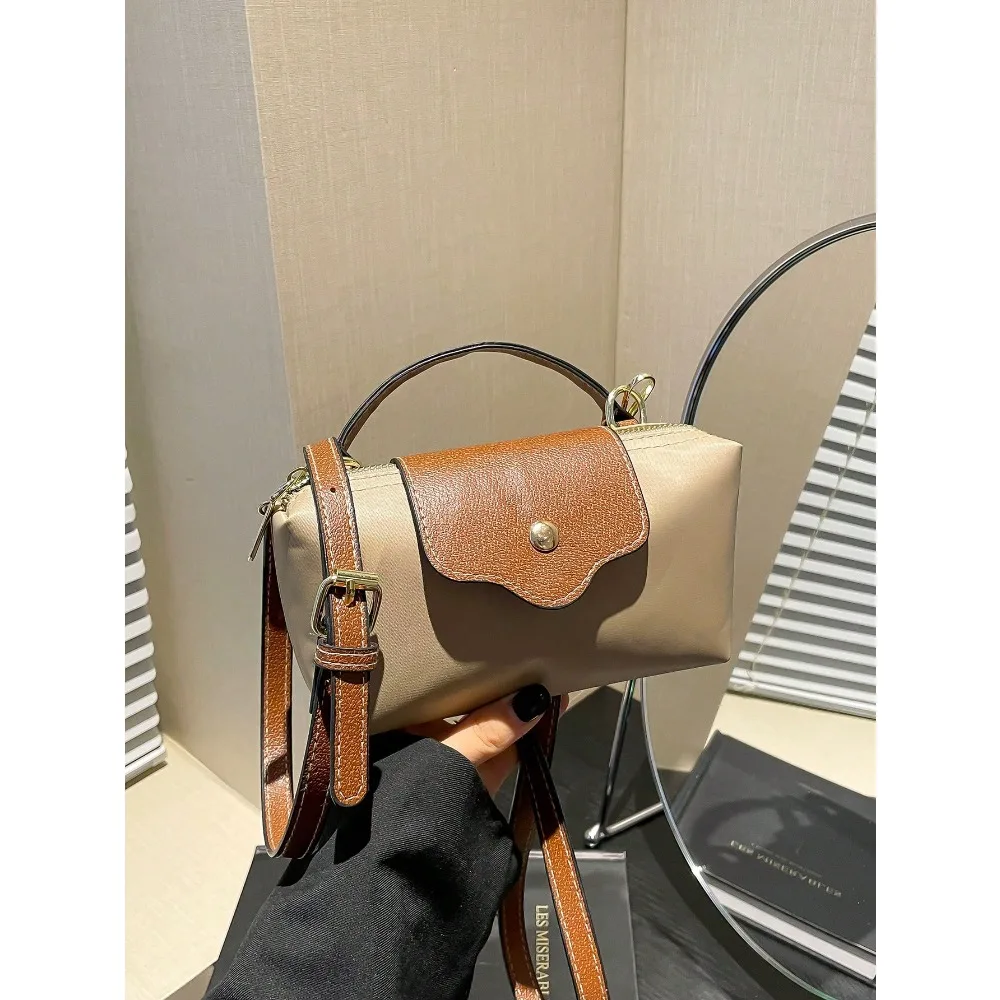 Elegant Solid Color Mini Handbag With Adjustable Shoulder Strap, Ideal Gift Bag For Parties,
Elegant Solid Color Mini Handbag With Adjustable Shoulder Strap, Ideal Gift Bag For Parties,