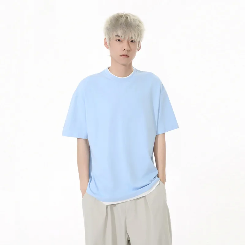 Men's Wear T-shirt New Korean Contrast Color Fake Two-piece Round Neck Loose Casual Short Sleeve 2025 Summer Trend
Men's Wear T-shirt New Korean Contrast Color Fake Two-piece Round Neck Loose Casual Short Sleeve 2025 Summer Trend