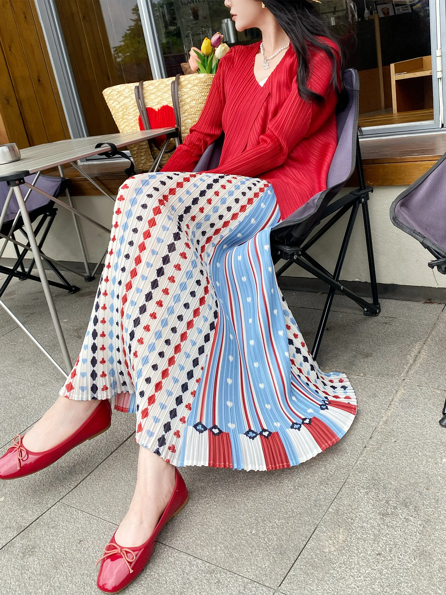 Women Summer Midi Skirt with Geometric Print Design, Loose Plus-Size Elastic Fashion Casual and Elegant Female Skirt
Women Summer Midi Skirt with Geometric Print Design, Loose Plus-Size Elastic Fashion Casual and Elegant Female Skirt