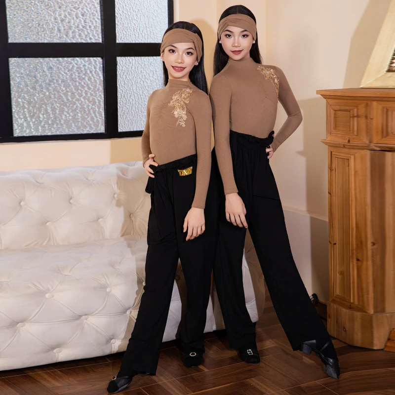 Модные костюмы для бальных танцев, детский костюм для соревнований по латинским танцам, одежда для латинских танцев для девочек, румба, SL14410
Модные костюмы для бальных танцев, детский костюм для соревнований по латинским танцам, одежда для латинских танцев для девочек, румба, SL14410