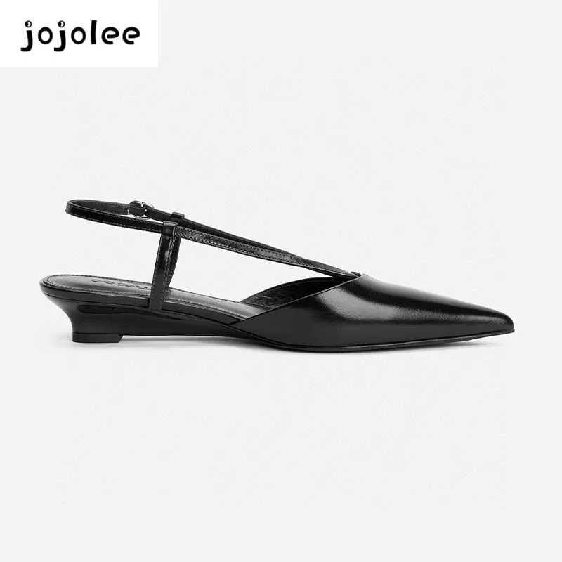 2024 Classic Style Women's Flat Shoes Small Heel Genuine Leather Teacher Girls Women's Casual Fashion Sandals
2024 Classic Style Women's Flat Shoes Small Heel Genuine Leather Teacher Girls Women's Casual Fashion Sandals