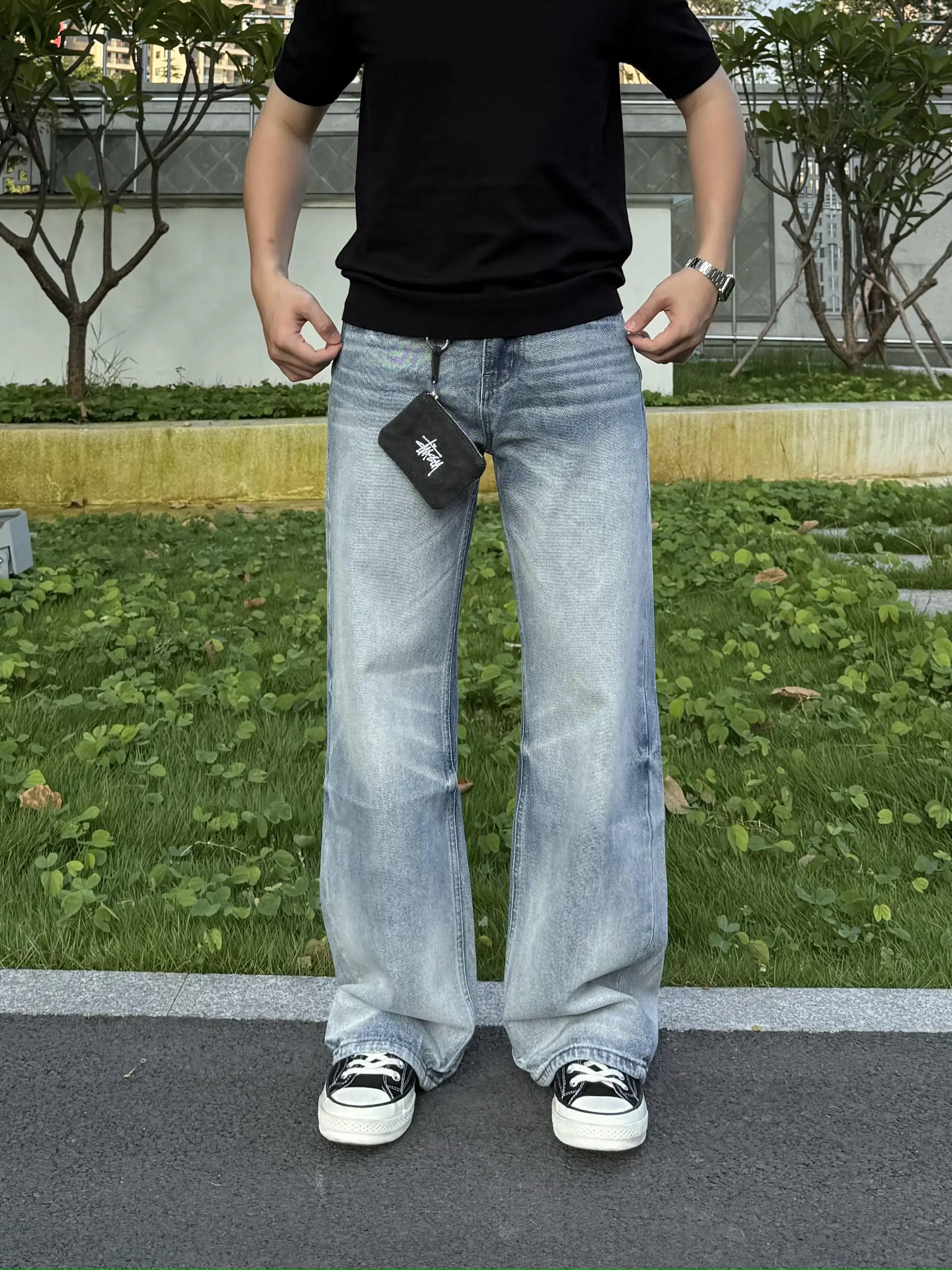 American High Street Retro Ice Blue Jeans Loose Straight Casual Long Trousers for Men And Women Trendy Comfortable
American High Street Retro Ice Blue Jeans Loose Straight Casual Long Trousers for Men And Women Trendy Comfortable