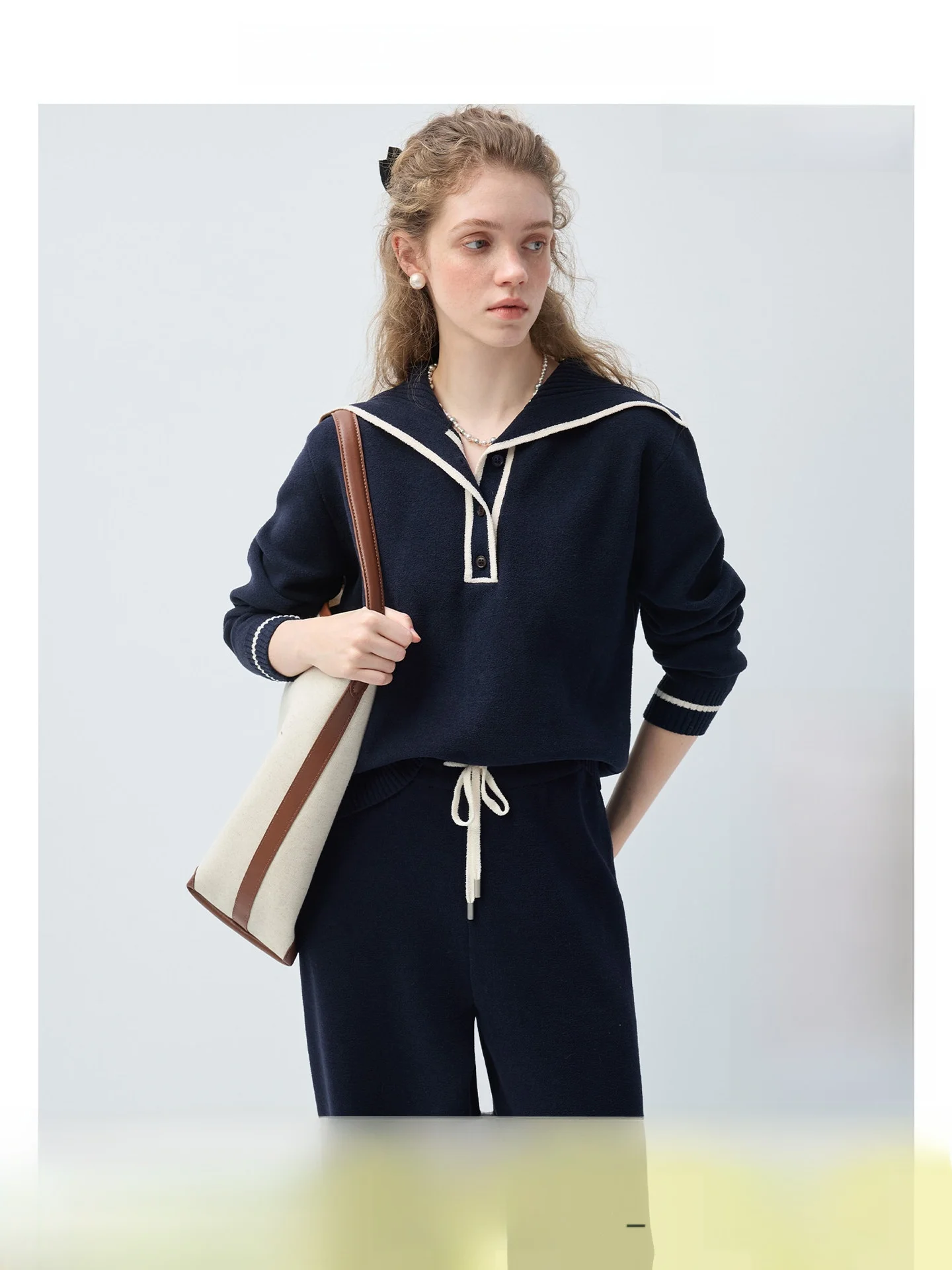 VEGA CHANG Lazy Weekend Fashion Navy Collar Workwear Set for Women Spring Commute Style Two-Piece Suit Casual Loose Fit
VEGA CHANG Lazy Weekend Fashion Navy Collar Workwear Set for Women Spring Commute Style Two-Piece Suit Casual Loose Fit