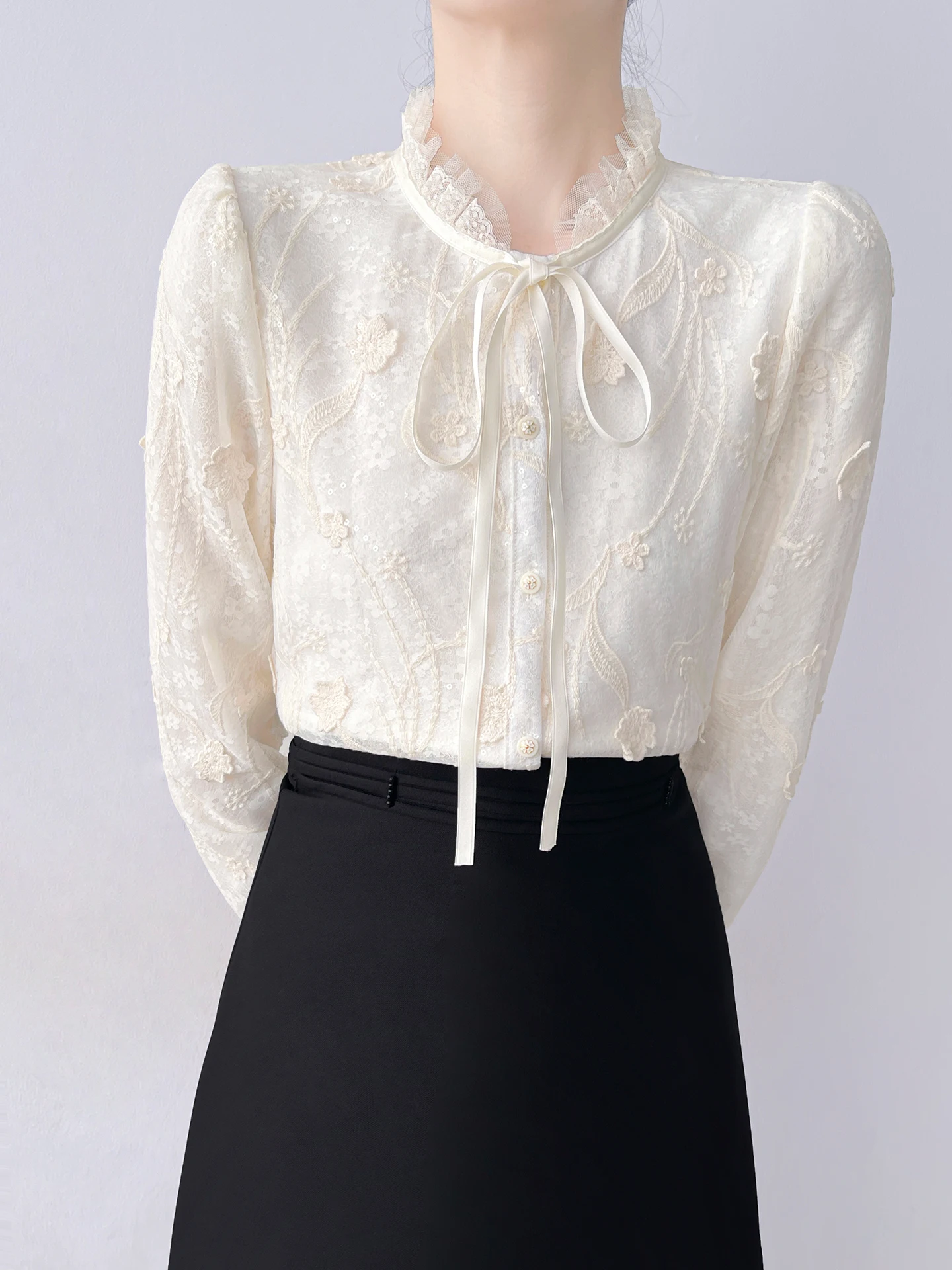 Korean Sle Fce Lined irt with Lace Floral Patchwork Long Sve Stand Collar Belted Women's Autumn Winter Top
Korean Sle Fce Lined irt with Lace Floral Patchwork Long Sve Stand Collar Belted Women's Autumn Winter Top