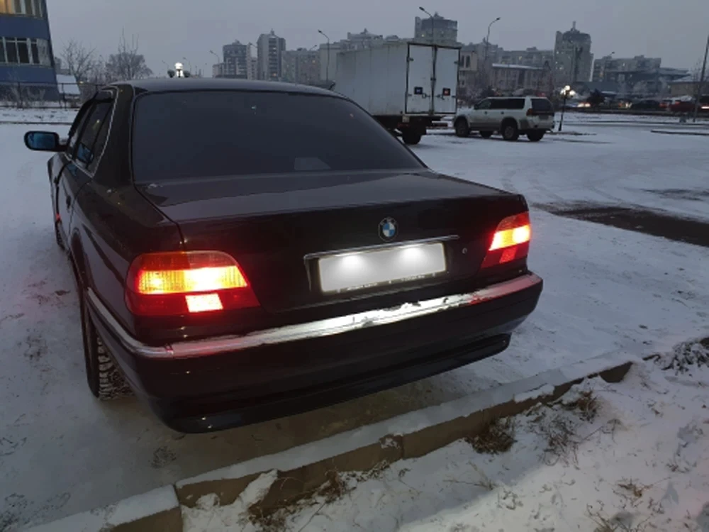2 шт. белая светодиодная подсветка номерного знака для BMW 7-Series E38 728i 730i 730d 740i 740d 740iL 750i 750iL 1995-2001 
2 шт. белая светодиодная подсветка номерного знака для BMW 7-Series E38 728i 730i 730d 740i 740d 740iL 750i 750iL 1995-2001
