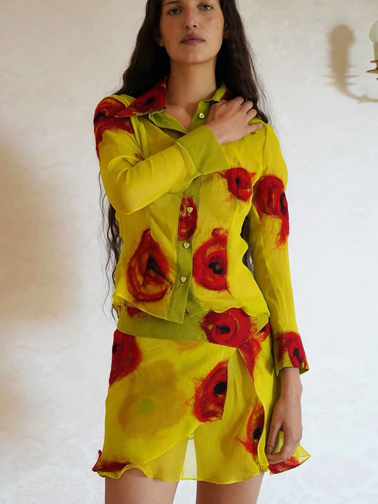 Sisterlinda Chic Flower Print 2 Piece Set Woman Trend Lapel Full Sleeve Single-Breasted T-Shirts+Mini Skirts Elegant Streetwear
Sisterlinda Chic Flower Print 2 Piece Set Woman Trend Lapel Full Sleeve Single-Breasted T-Shirts+Mini Skirts Elegant Streetwear
