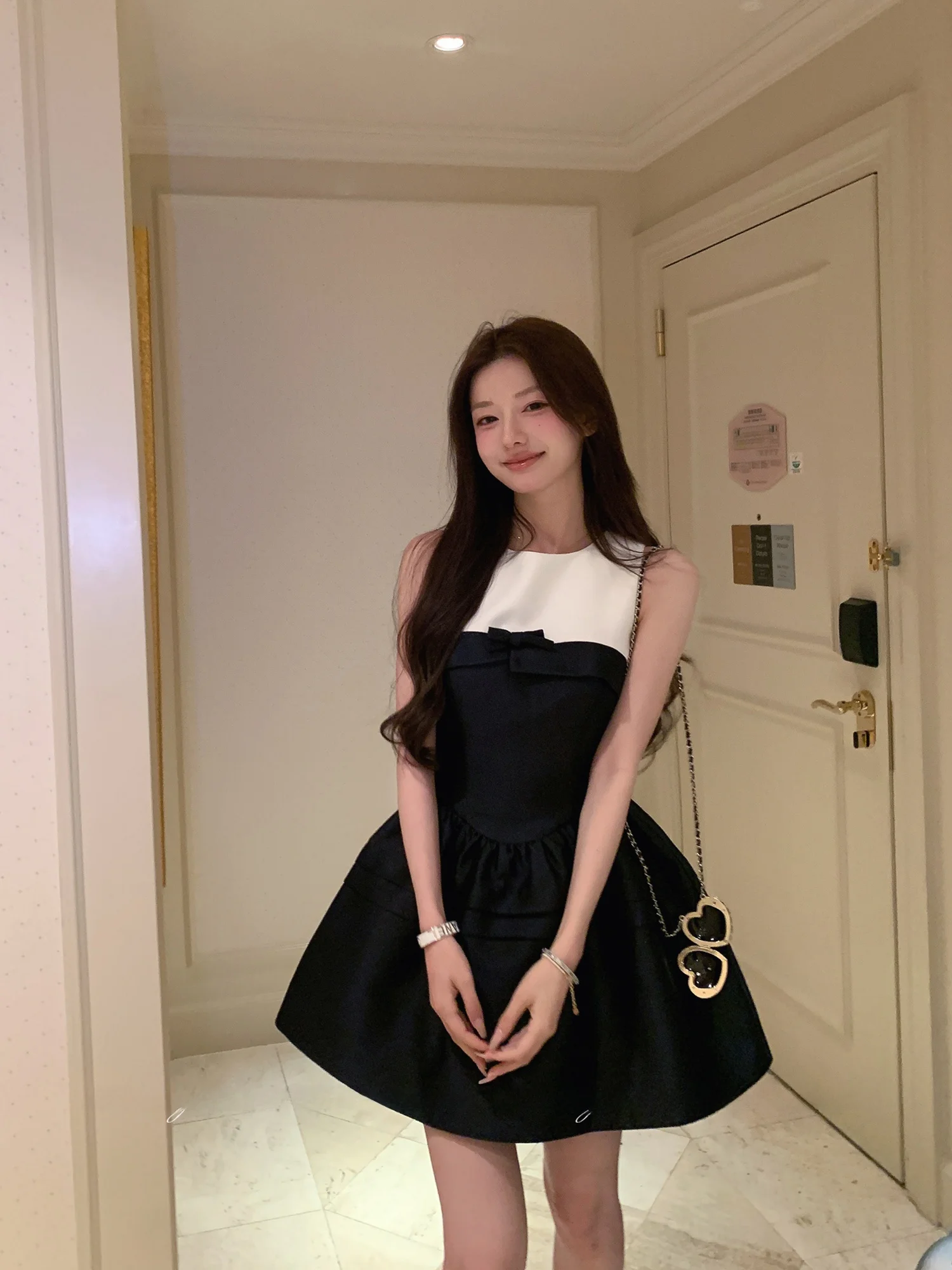 Юбка Hebe Sle Spliced Silk Dr Mummy Egg Lang Bla White Museum Dr с высокой талией, А-силуэт, Princ Sle
Юбка Hebe Sle Spliced Silk Dr Mummy Egg Lang Bla White Museum Dr с высокой талией, А-силуэт, Princ Sle