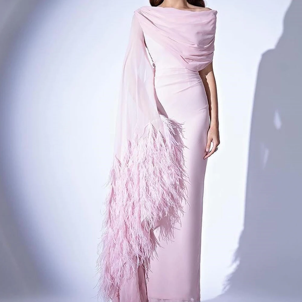 Customized Graceful Feathers Off the Shoulder Chiffon Evening Dresses Modern Boat Neck Short Sleeves Straight Vestido De Noche
Customized Graceful Feathers Off the Shoulder Chiffon Evening Dresses Modern Boat Neck Short Sleeves Straight Vestido De Noche