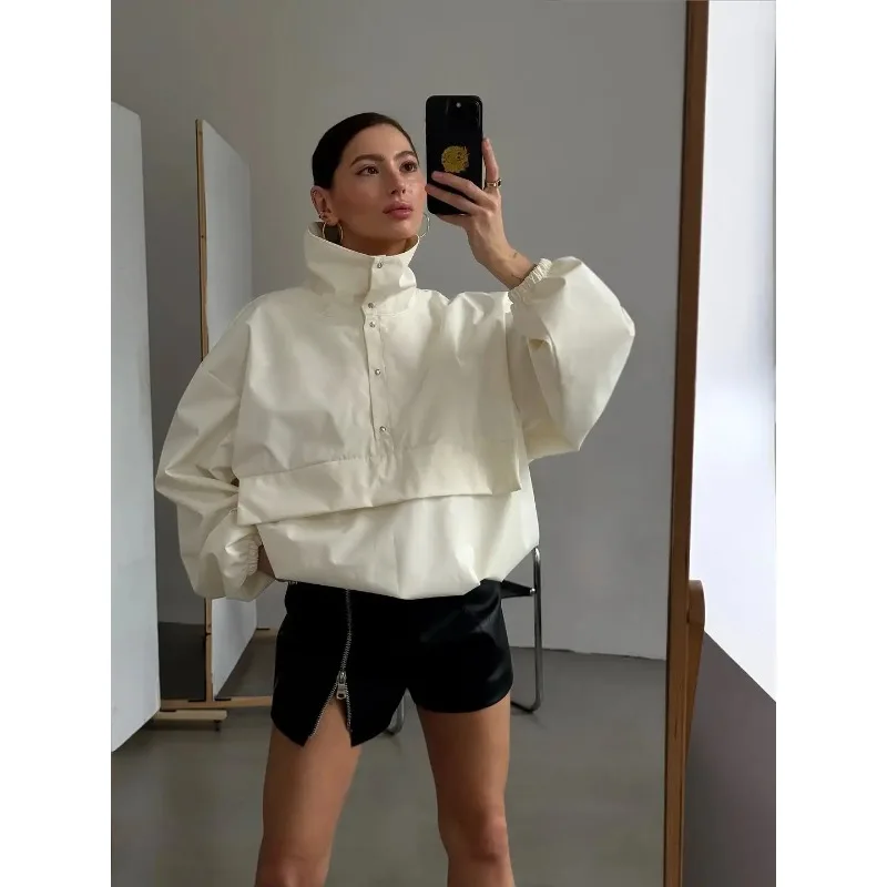 2026 Lady Spring Daily Street Outerwear Women Fashion Full Sleeve Stand Collar Loose Windbreaker Casual Lapel Short Trench Coat
2026 Lady Spring Daily Street Outerwear Women Fashion Full Sleeve Stand Collar Loose Windbreaker Casual Lapel Short Trench Coat