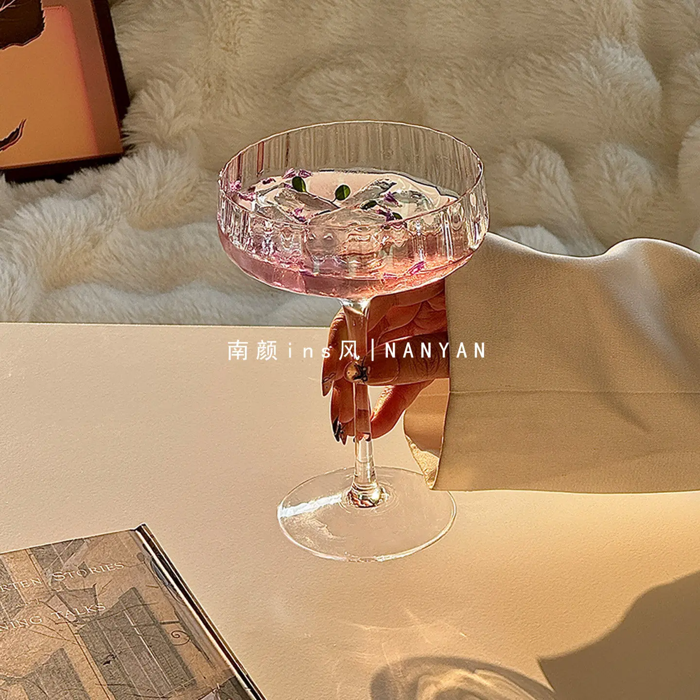Stemmed Corrugation Glass 2026 New Household 350ml High End Transparent Cocktail Cup French Style Aesthetic Champagne Flute
Stemmed Corrugation Glass 2026 New Household 350ml High End Transparent Cocktail Cup French Style Aesthetic Champagne Flute