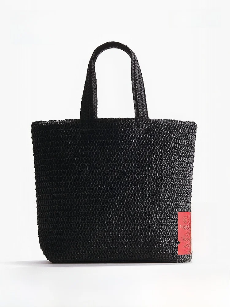 H&M Men's Straw Woven Tote Bag Summer 2026 Handbag Fashionable Casual Style Eco-Friendly Material Stylish And Practical
H&M Men's Straw Woven Tote Bag Summer 2026 Handbag Fashionable Casual Style Eco-Friendly Material Stylish And Practical