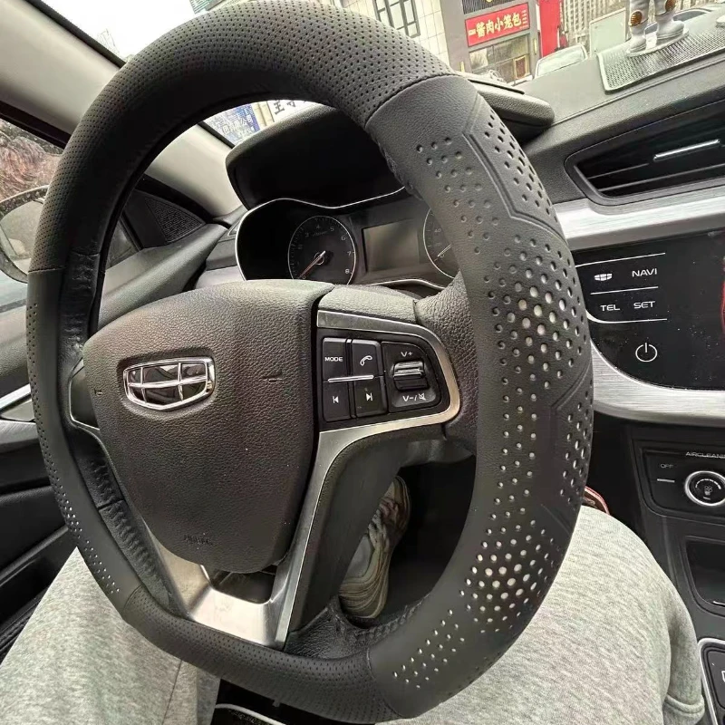 Leather Car Steering Wheel Cover for Geely Monjaro 2023 2024 2025 2026 Non Slip Interior Accessories Geely Monjaro Parts
Leather Car Steering Wheel Cover for Geely Monjaro 2023 2024 2025 2026 Non Slip Interior Accessories Geely Monjaro Parts