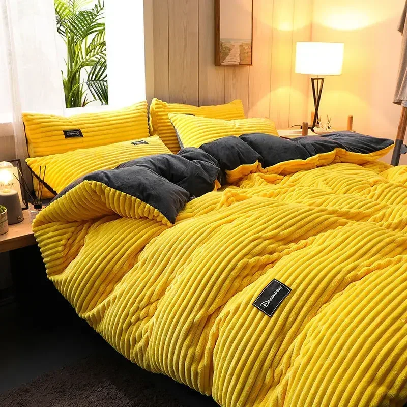 Winter Warm Velvet Duvet Cover Couple 2 People Double Quilt Cover 220x240 Bedding Set Twin Queen King Comforter Cover
Winter Warm Velvet Duvet Cover Couple 2 People Double Quilt Cover 220x240 Bedding Set Twin Queen King Comforter Cover