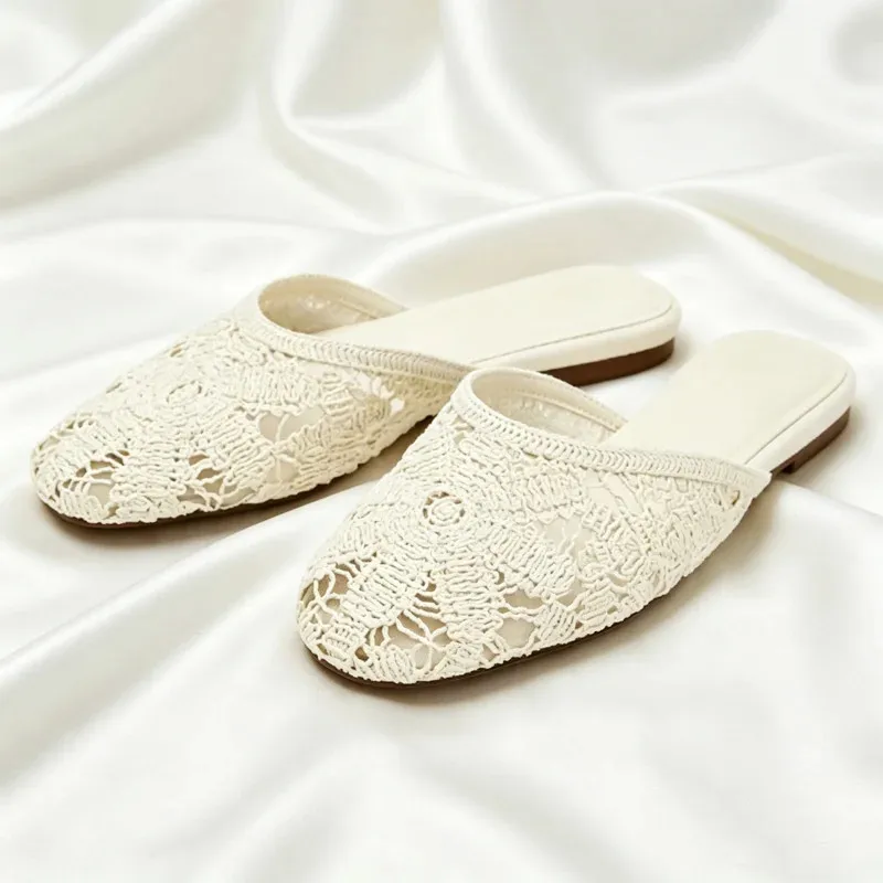 Fashion Hand-Knitted Mesh Mules Slippers Women Light Comfortable House Slippers Elegant Embroidered Openwork Design Flat Sandals
Fashion Hand-Knitted Mesh Mules Slippers Women Light Comfortable House Slippers Elegant Embroidered Openwork Design Flat Sandals