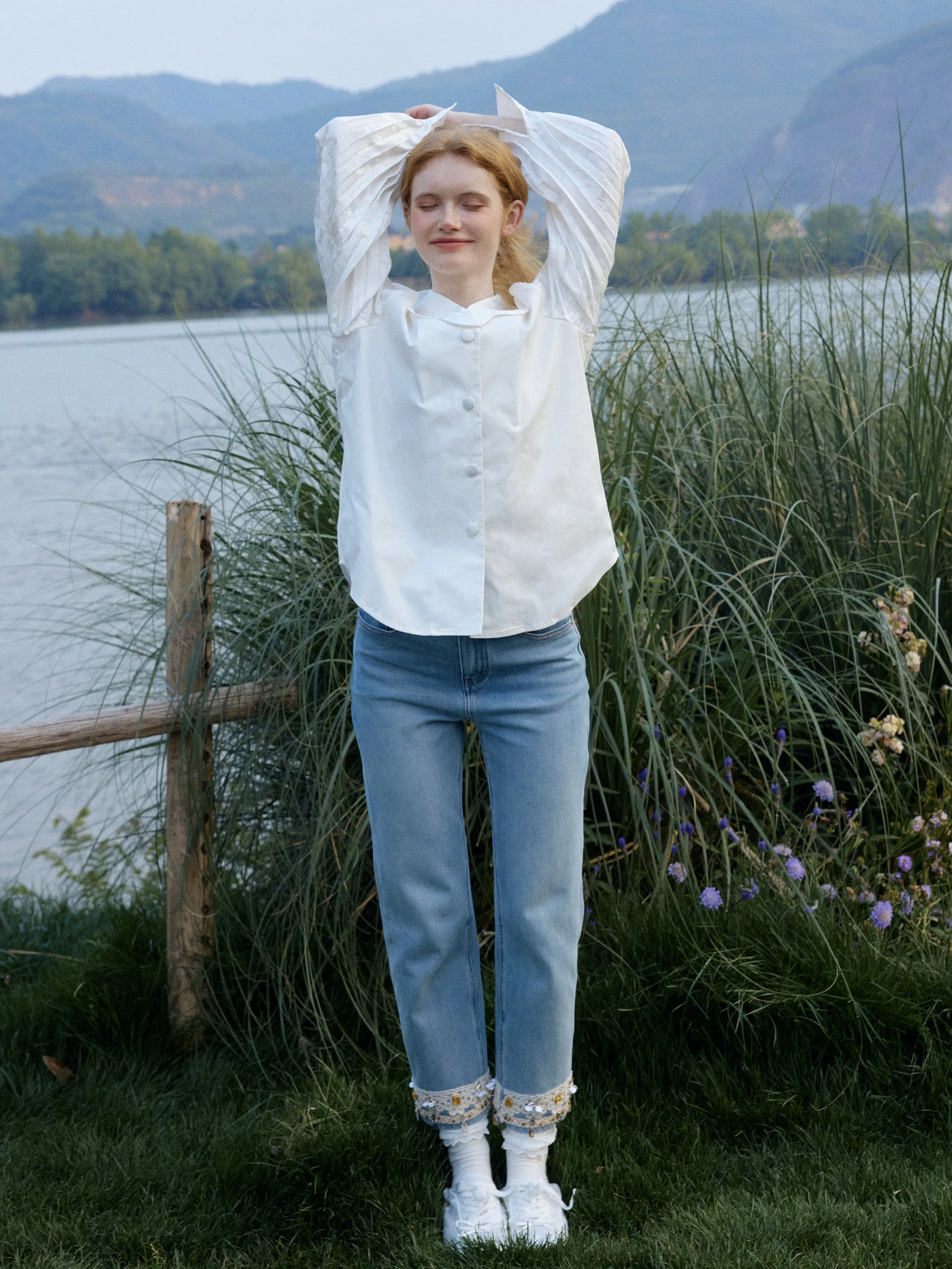 Ele Long Sve White irt Оригинальный дизайн Плиссированная сумка Sve Flower Collar Star Mountain Bag Французский хлопок Полиэстер ...
Ele Long Sve White irt Оригинальный дизайн Плиссированная сумка Sve Flower Collar Star Mountain Bag Французский хлопок Полиэстер ...