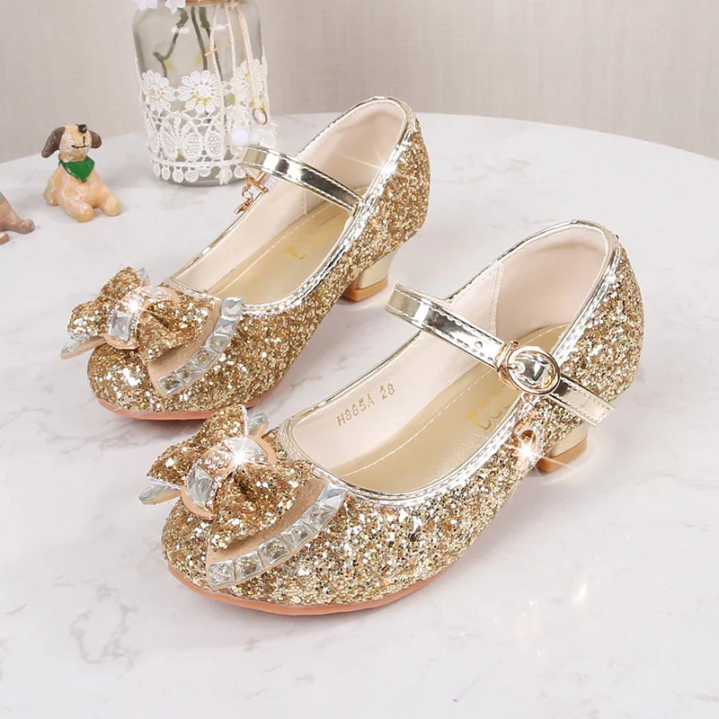 Princess Kids Leather Shoes Girls Flower Casual Glitter Children High Heel Girls Sandals Butterfly Knot Crystal Performance Shoe
Princess Kids Leather Shoes Girls Flower Casual Glitter Children High Heel Girls Sandals Butterfly Knot Crystal Performance Shoe