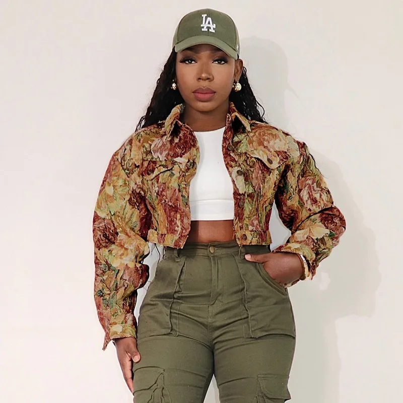 2024 Spring Autumn New Printing Short Jacket Women Fashion Loose Leisure Coat jacquard weave Button Vintage Outerwear Female
2024 Spring Autumn New Printing Short Jacket Women Fashion Loose Leisure Coat jacquard weave Button Vintage Outerwear Female