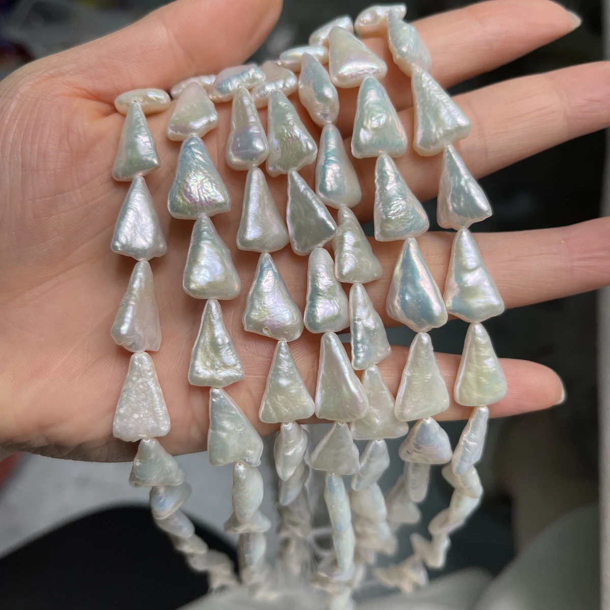 10x16mm Triangle Baroque Strand Beads Natural Freshwater Pearls Loose Beads for Jewelry Making DIY Necklace Bracelet Accessories
10x16mm Triangle Baroque Strand Beads Natural Freshwater Pearls Loose Beads for Jewelry Making DIY Necklace Bracelet Accessories