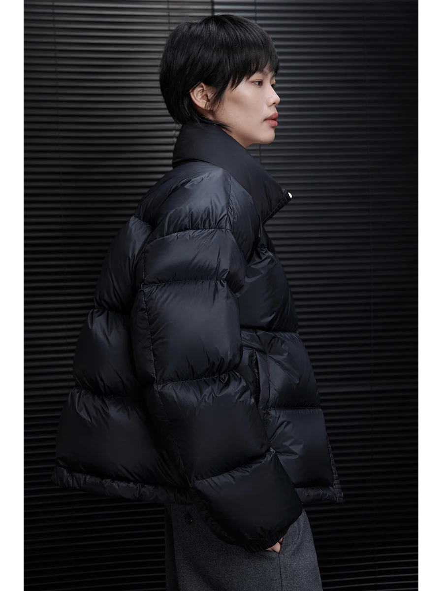 Двусторонняя утепленная куртка для женщин Зима 2024: Уникальный дизайн в уличном стиле, малая серия, белый наполнитель из утиного пуха
Двусторонняя утепленная куртка для женщин Зима 2024: Уникальный дизайн в уличном стиле, малая серия, белый наполнитель из утиного пуха