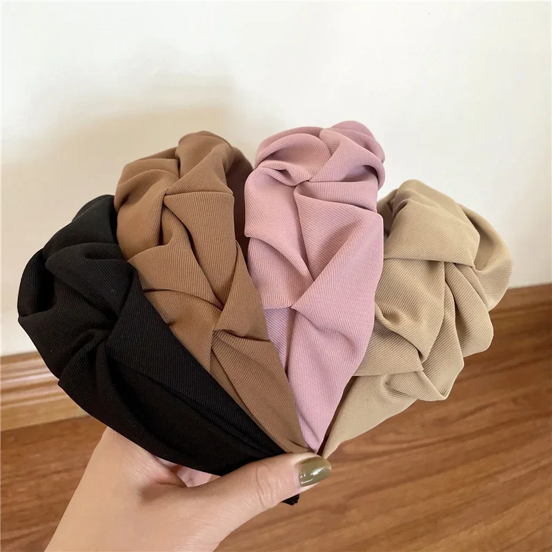 10 Colors Korea Style Wide Fold Hairband Women Headwear Solid Retro Girls Headband Hair Accessori QH152
10 Colors Korea Style Wide Fold Hairband Women Headwear Solid Retro Girls Headband Hair Accessori QH152