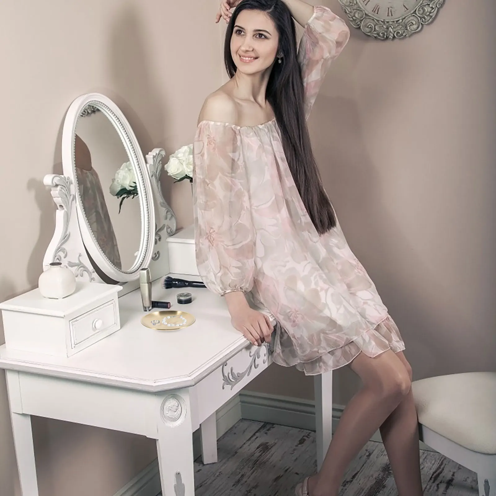 Pentacle Gold Plate 5 Jewelry Key Holder Ritual Supplies Decorative Metal Altar Tray Home Office Storage
Pentacle Gold Plate 5 Jewelry Key Holder Ritual Supplies Decorative Metal Altar Tray Home Office Storage