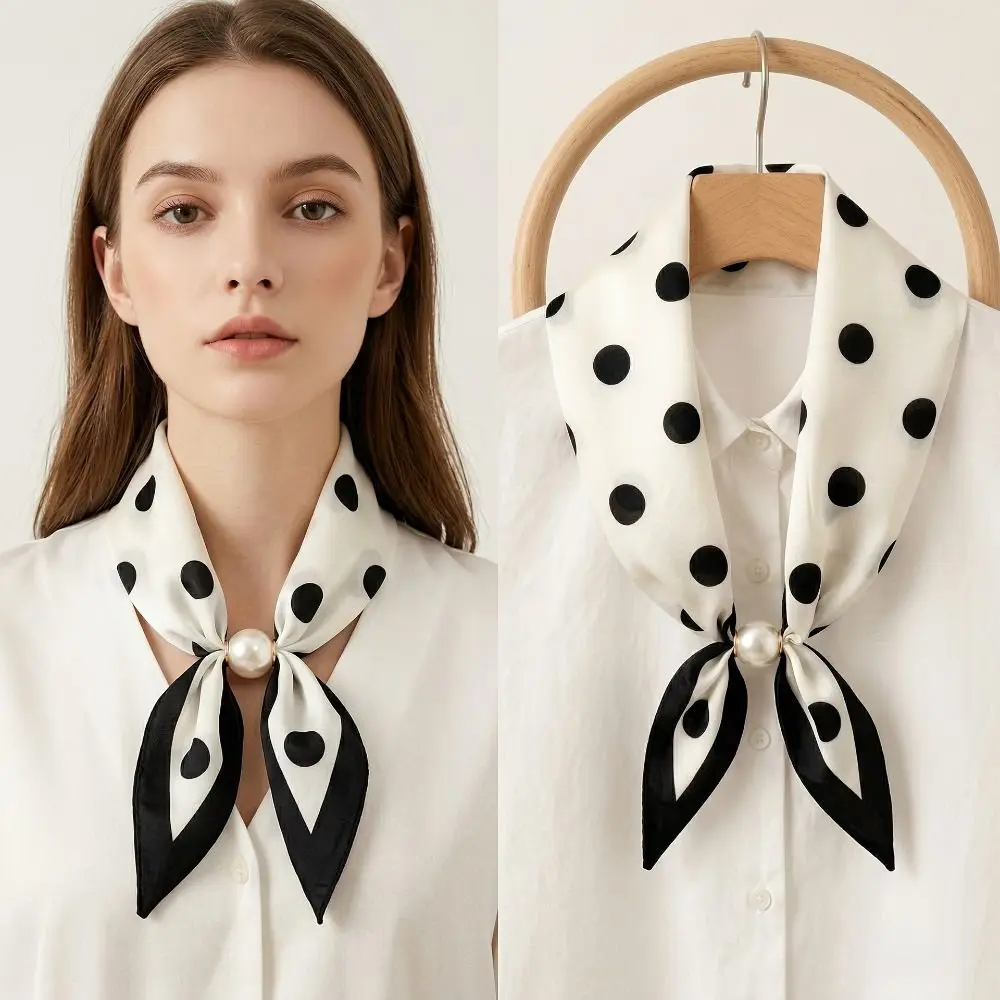 Elegant Versatile Magnetic Scarf Soft Cotton Lightweight Square Scarf Magnetic Buckle Polka Dot Scarf Women Fashion
Elegant Versatile Magnetic Scarf Soft Cotton Lightweight Square Scarf Magnetic Buckle Polka Dot Scarf Women Fashion
