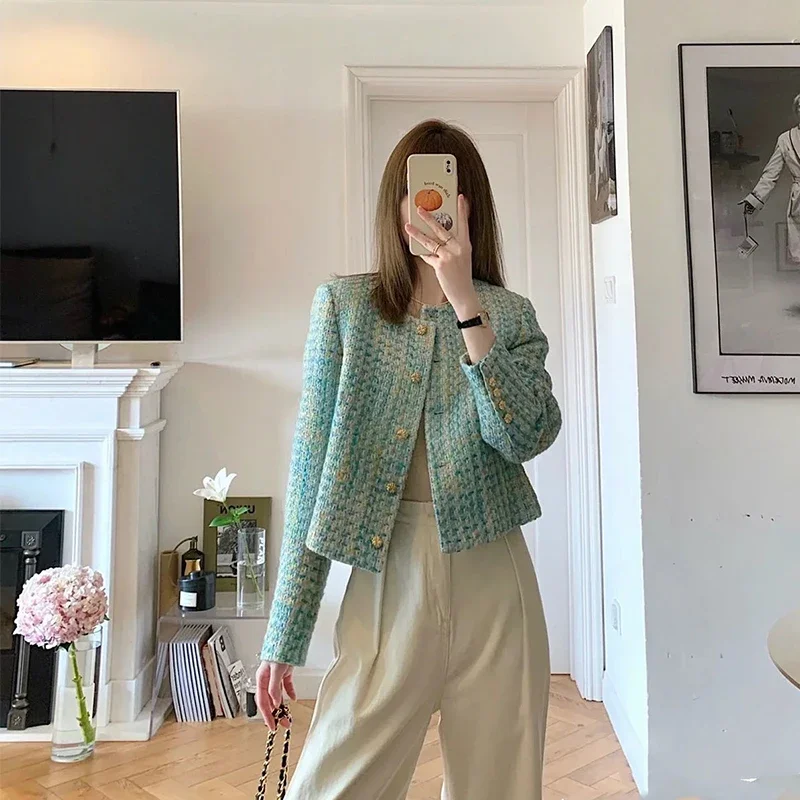 2024 Vintage Tweed Jacket Women Elegant Cropped Blazer Single-Breasted Short Coat Streetwear All Match Outwear Tops New D70
2024 Vintage Tweed Jacket Women Elegant Cropped Blazer Single-Breasted Short Coat Streetwear All Match Outwear Tops New D70