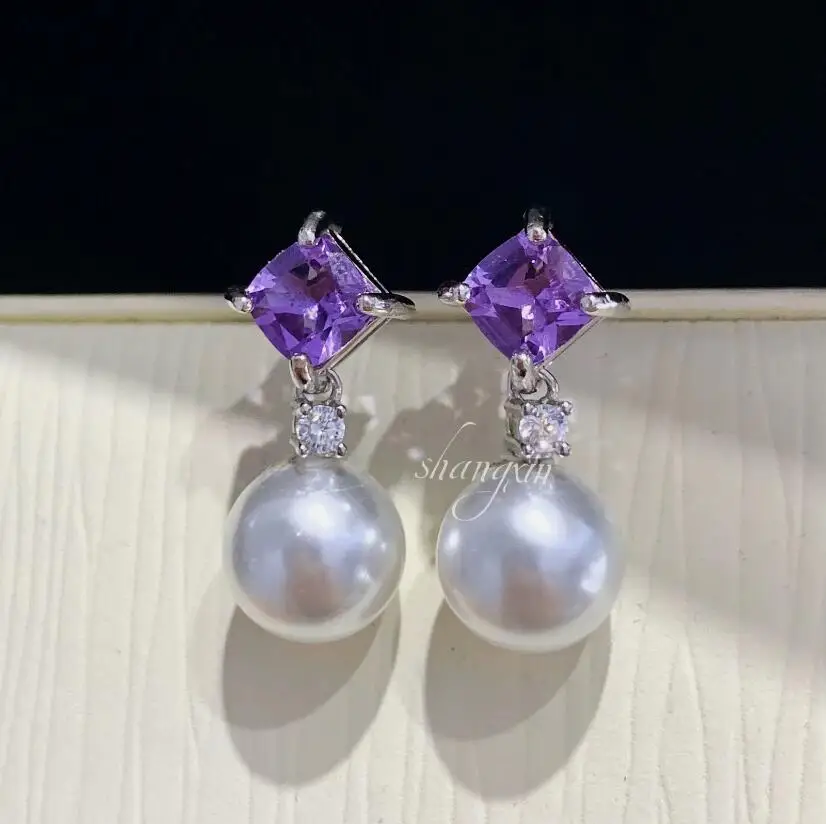 Великолепная пара круглых серег-гвоздиков с белым жемчугом Южных морей диаметром 10–11 мм и диаметром 9–10 мм, 9–10 мм. 
Великолепная пара круглых серег-гвоздиков с белым жемчугом Южных морей диаметром 10–11 мм и диаметром 9–10 мм, 9–10 мм.