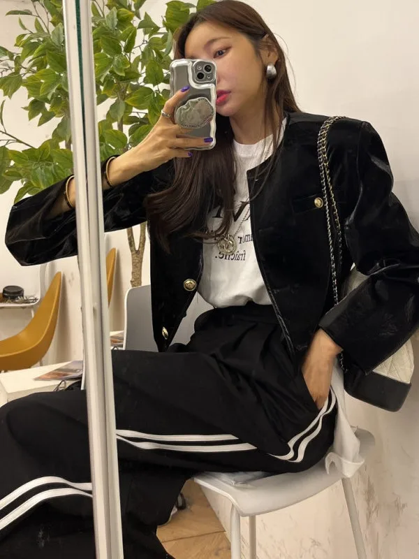 Ele ort Outerwear Women's Jaet Single Button Korean Sle Loose Fit Polyester Fiber Autumn New Arrival Retro Top
Ele ort Outerwear Women's Jaet Single Button Korean Sle Loose Fit Polyester Fiber Autumn New Arrival Retro Top