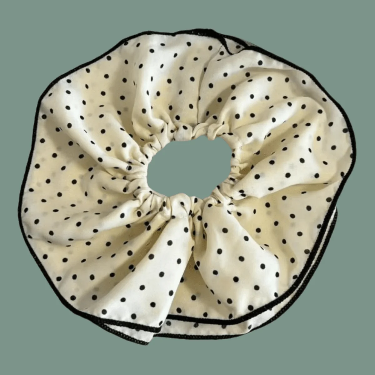 Bow Detail Polka Dot Scrunchie Hair Hoop, Gentle Classic Hair Tie Headband for Women, Daily Ponytail Fashion Hair Accessories 
Bow Detail Polka Dot Scrunchie Hair Hoop, Gentle Classic Hair Tie Headband for Women, Daily Ponytail Fashion Hair Accessories