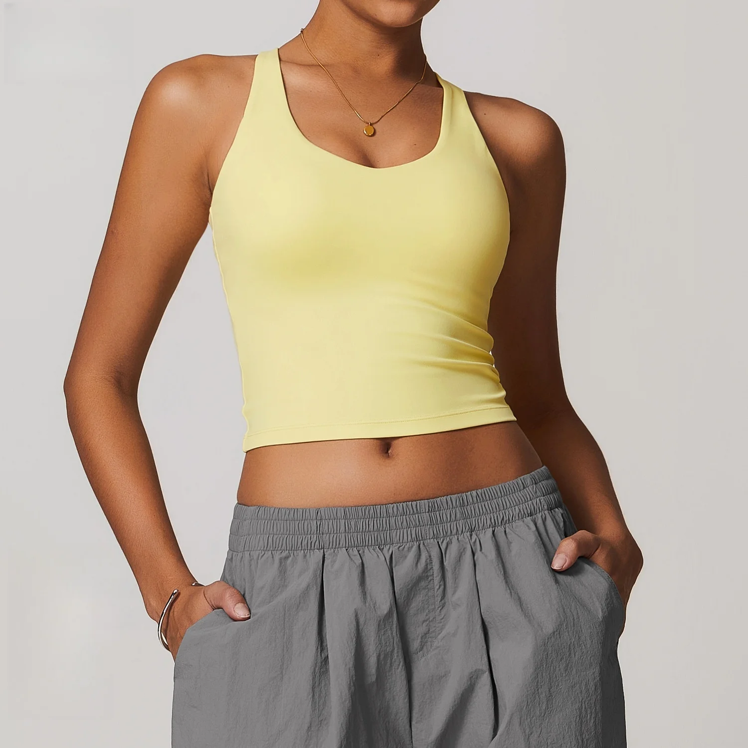 Women's Yoga Vest Solid Color Sports Bras V-neck Cross Beautiful Back Tight Breathable Yoga Top Running Fitness Bra 2024 New
Women's Yoga Vest Solid Color Sports Bras V-neck Cross Beautiful Back Tight Breathable Yoga Top Running Fitness Bra 2024 New