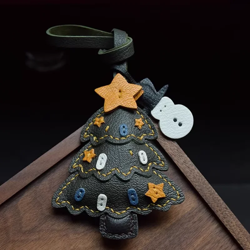 Keychain Handmade PU Leather Christmas Tree Santa Claus Gift Bag Pendant Cute Key Ring Bag Charm
Keychain Handmade PU Leather Christmas Tree Santa Claus Gift Bag Pendant Cute Key Ring Bag Charm