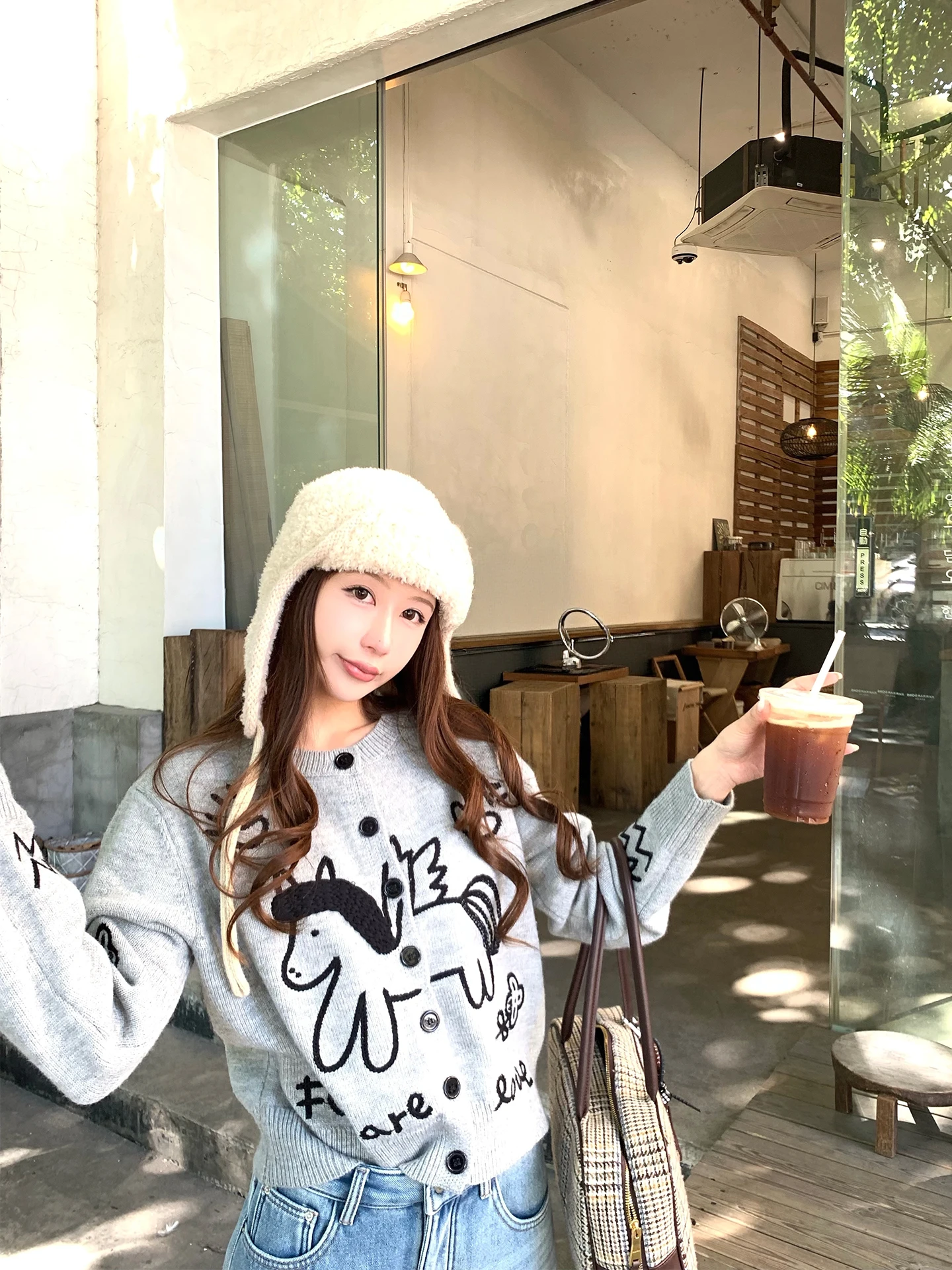 Кардиган Xueke: Новинка осенне-зимнего сезона, повседневный, удлиненный, приталенный, с эффектом утончения, высококачественный, универсальный...
Кардиган Xueke: Новинка осенне-зимнего сезона, повседневный, удлиненный, приталенный, с эффектом утончения, высококачественный, универсальный...