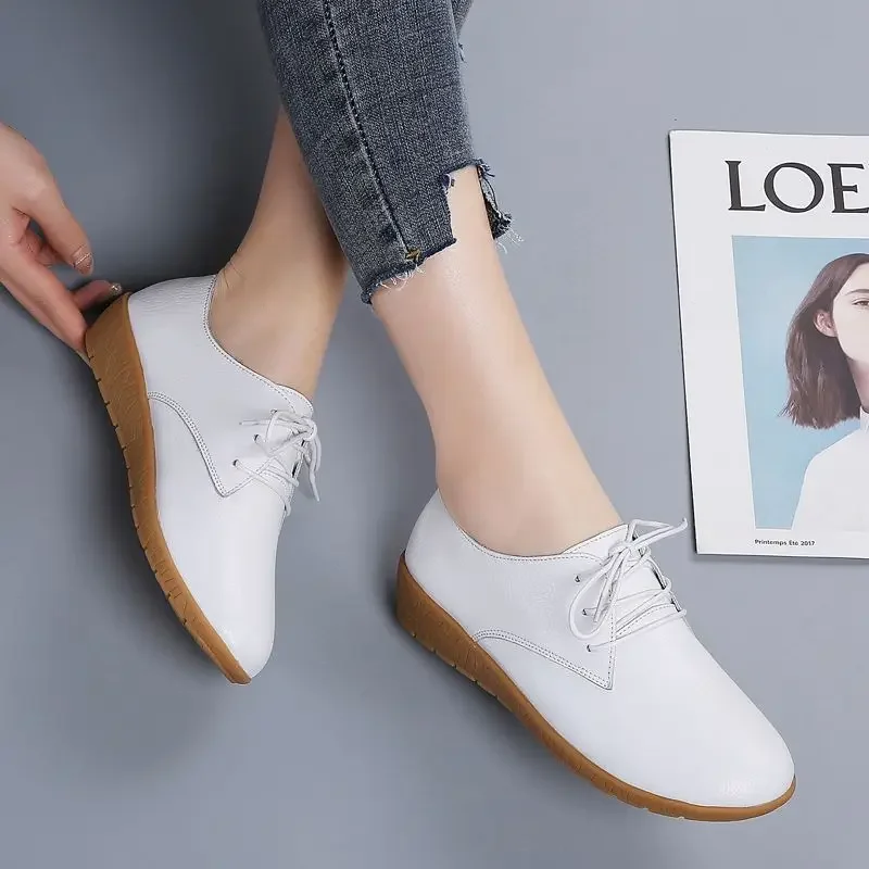 Versatile Flat Platform Shoes with Round Toe & Anti-slip Sole for Casual & Outdoor Activities
Versatile Flat Platform Shoes with Round Toe & Anti-slip Sole for Casual & Outdoor Activities