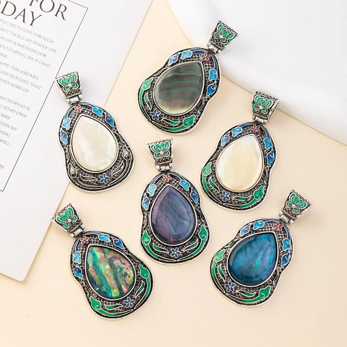 Natural White Shell Pendants Tibetan Silver Color Alloy Frame for Vintage Jewelry Making Diy Necklace Gifts Accessories
Natural White Shell Pendants Tibetan Silver Color Alloy Frame for Vintage Jewelry Making Diy Necklace Gifts Accessories