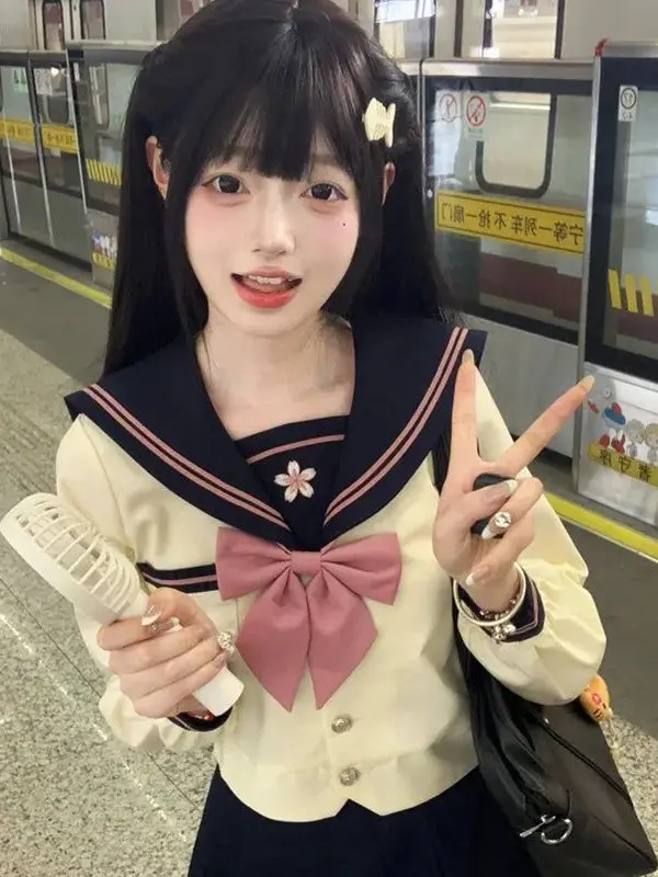 Оригинальный сладкий костюм моряка2020, комплект с длинными рукавами и застежкой на талии, JK ey Island Faionable School2020
Оригинальный сладкий костюм моряка2020, комплект с длинными рукавами и застежкой на талии, JK ey Island Faionable School2020