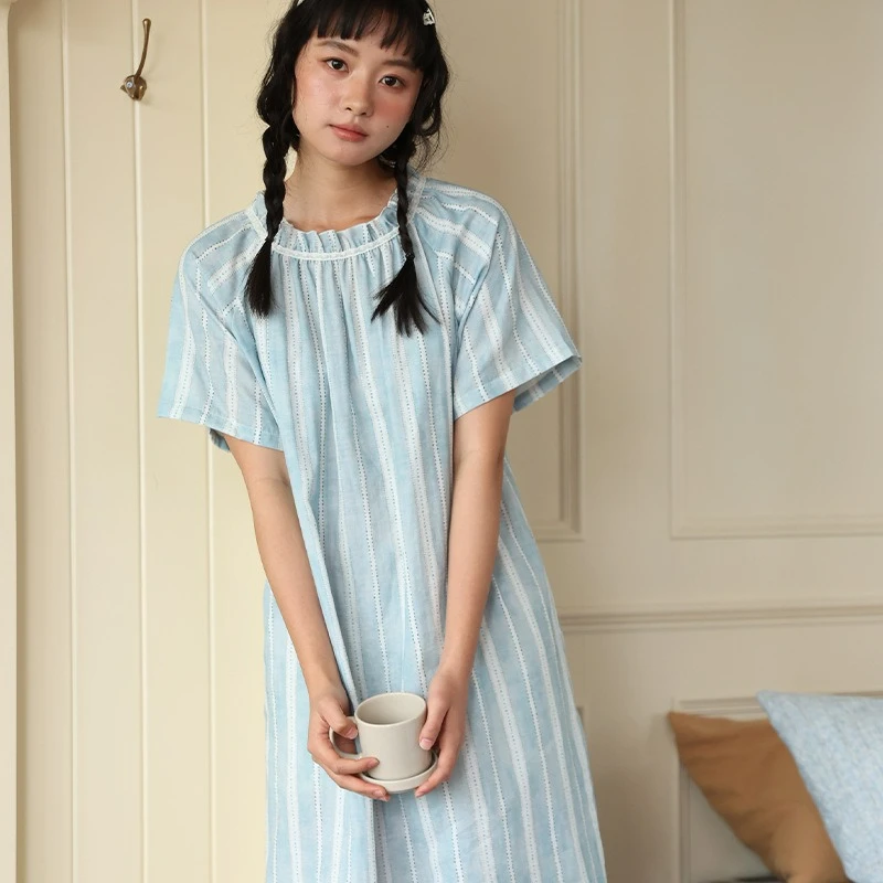 Spring Summer Pure Cotton Printed Short-sleeved Nightgown Women's New Lace Loose Loungewear Japanese Skin-friendly Outer Comfort
Spring Summer Pure Cotton Printed Short-sleeved Nightgown Women's New Lace Loose Loungewear Japanese Skin-friendly Outer Comfort
