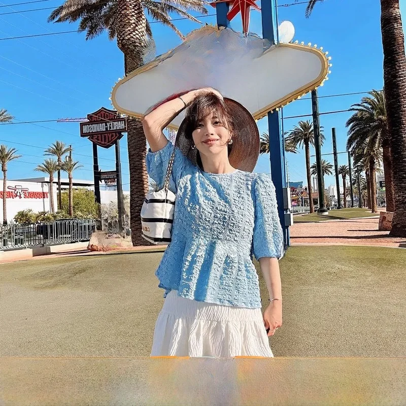 Женская блузка с эффектом похудения, коротким рукавом, круглым вырезом, эластичными складками и фруктовым принтом, универсальная, для повседневной носки
Женская блузка с эффектом похудения, коротким рукавом, круглым вырезом, эластичными складками и фруктовым принтом, универсальная, для повседневной носки