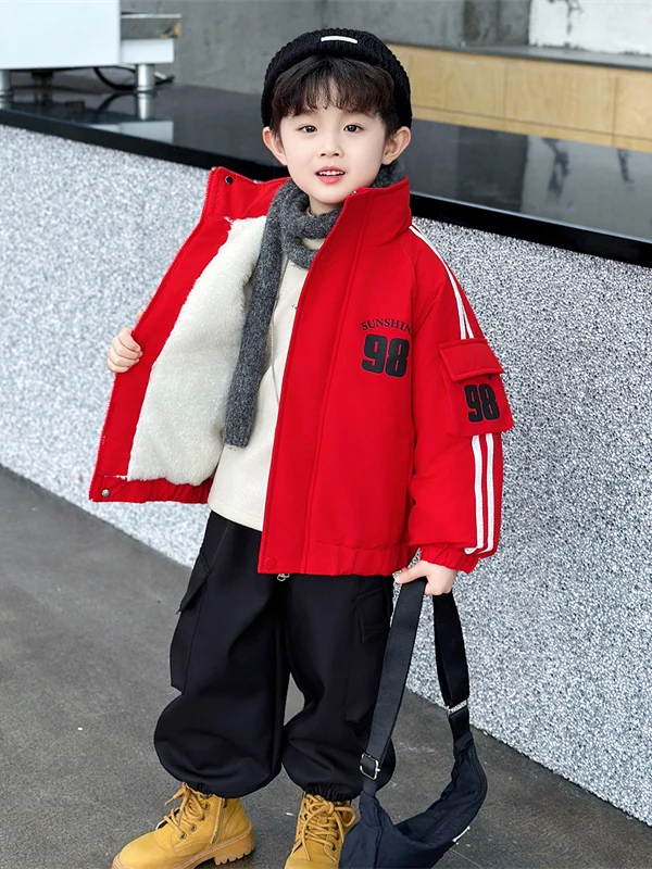 Теплая хлопковая куртка с капюшоном для мальчиков, модная зимняя верхняя одежда с воротником-стойкой, молодежная, стильная, с длинными рукавами и молнией...
Теплая хлопковая куртка с капюшоном для мальчиков, модная зимняя верхняя одежда с воротником-стойкой, молодежная, стильная, с длинными рукавами и молнией...