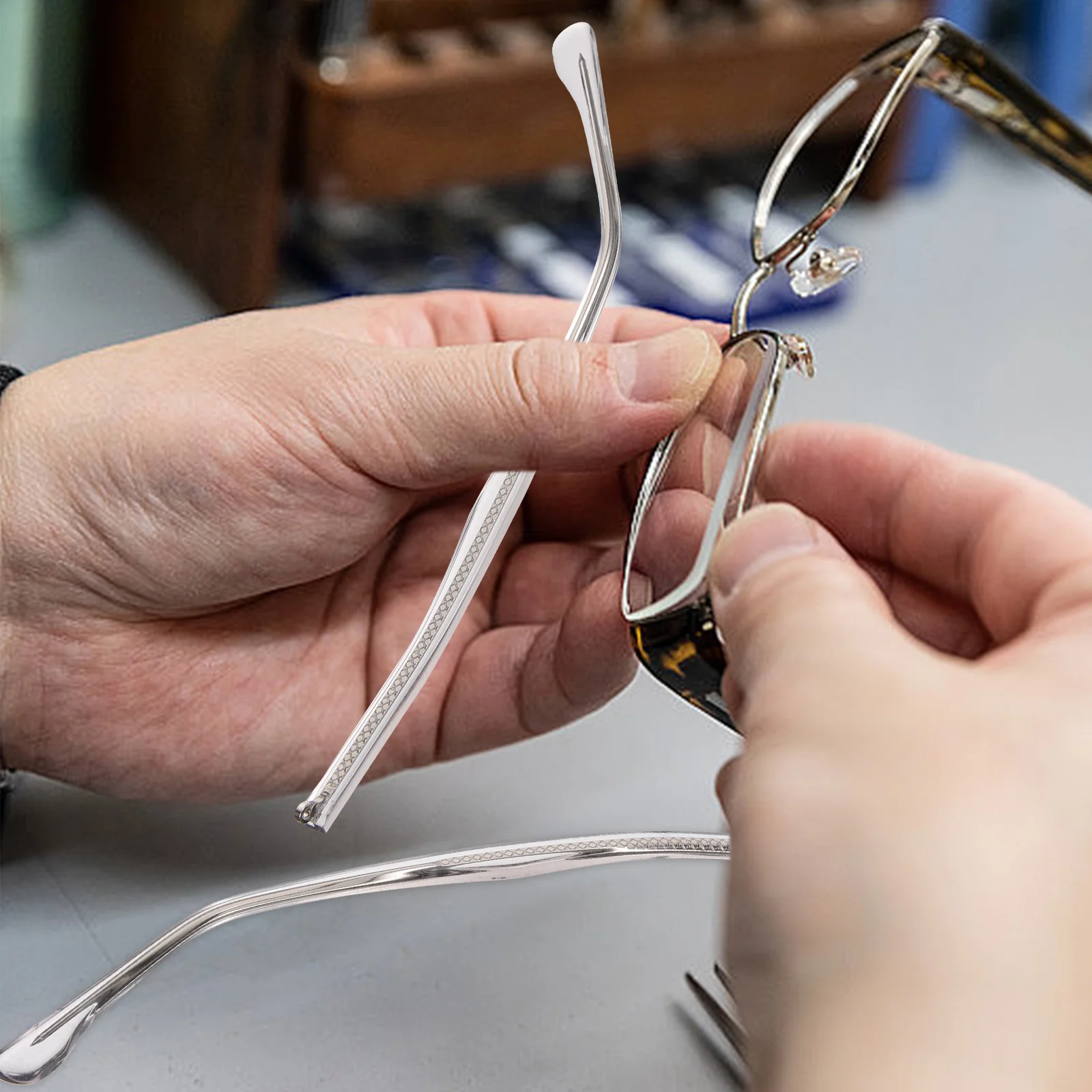 Crystal Transparent Metal Eyeglasses Legs Replacement Accessories Lightweight Comfortable Universal Fit for Sunglasses Reading 
Crystal Transparent Metal Eyeglasses Legs Replacement Accessories Lightweight Comfortable Universal Fit for Sunglasses Reading