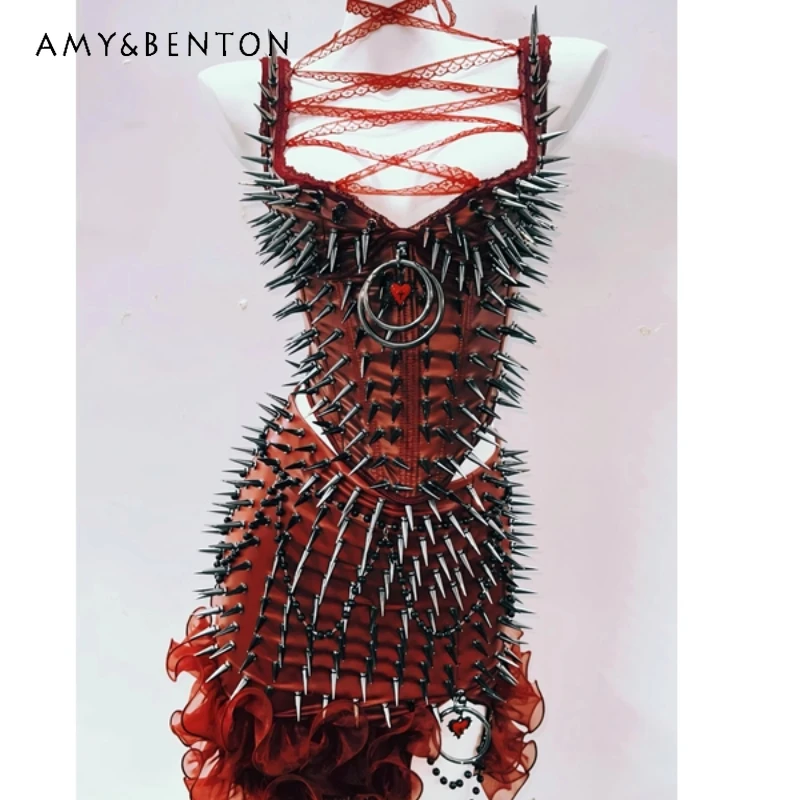Original Design Red Rivet Heavy Industry Punk Women's Vest European American Sweet Cool Sexy Mini Pu Leather Skirt Suit Ladies
Original Design Red Rivet Heavy Industry Punk Women's Vest European American Sweet Cool Sexy Mini Pu Leather Skirt Suit Ladies