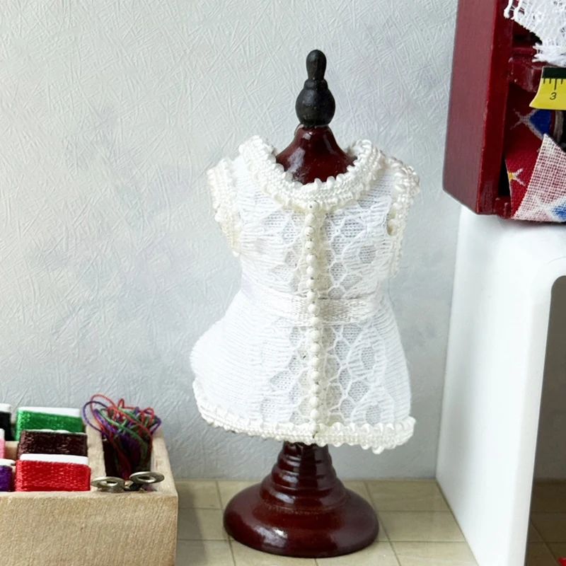 1/12 Dollhouse Miniature Lace Clothing Mannequin Display Stand Model Doll Home Coat Hanger Sewing Scene Decor Toy
1/12 Dollhouse Miniature Lace Clothing Mannequin Display Stand Model Doll Home Coat Hanger Sewing Scene Decor Toy