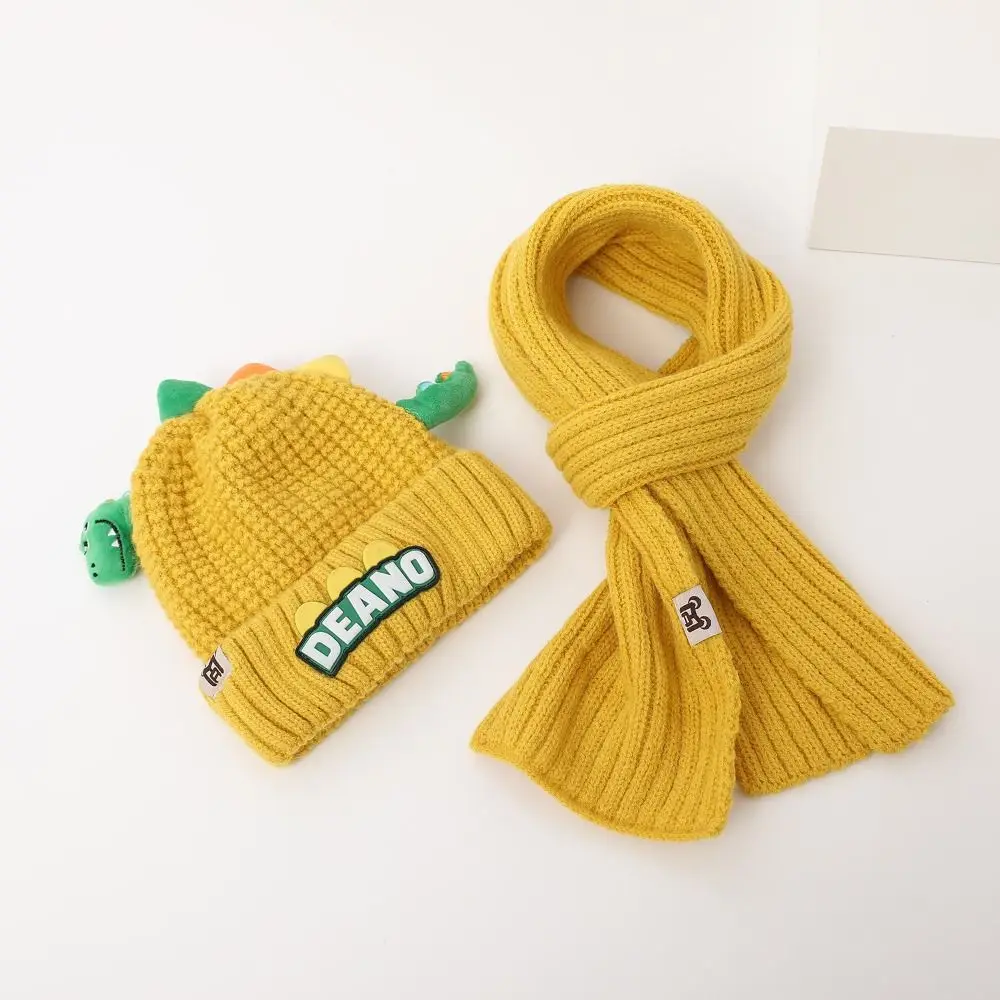 Fashion Autumn Winter Hat Scarf Set Thickned Cute Dinosaur Warm Scarf Cold Proof Windproof Pullover Hats for Children
Fashion Autumn Winter Hat Scarf Set Thickned Cute Dinosaur Warm Scarf Cold Proof Windproof Pullover Hats for Children