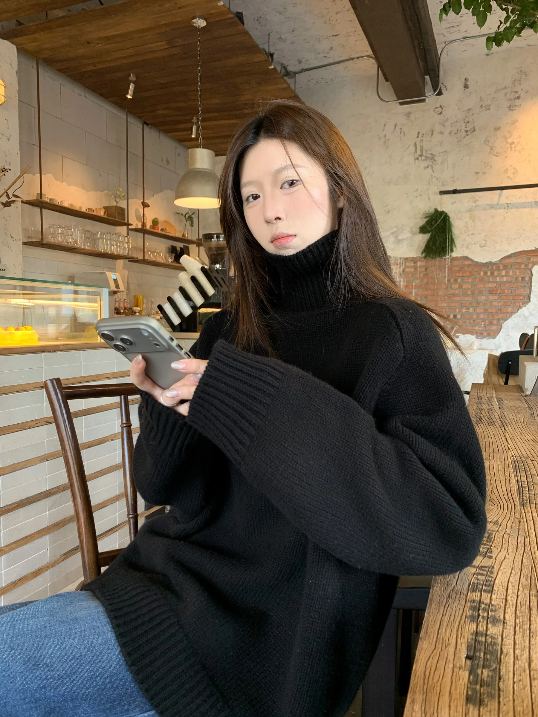 HVIVI Comfortable Woolen Loose Simple High Collar Knitted Sweater Women Winter New Lazy Base irt Top Soft Long Sve Warm
HVIVI Comfortable Woolen Loose Simple High Collar Knitted Sweater Women Winter New Lazy Base irt Top Soft Long Sve Warm