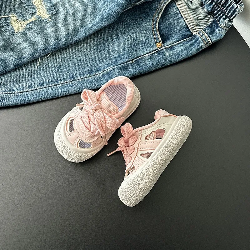 Toddler Running Shoes Pull Rope Baby Casual Shoes Mesh Breathable 2026 New Fashion Kids Walking Shoes Soft Bottom Versatile
Toddler Running Shoes Pull Rope Baby Casual Shoes Mesh Breathable 2026 New Fashion Kids Walking Shoes Soft Bottom Versatile