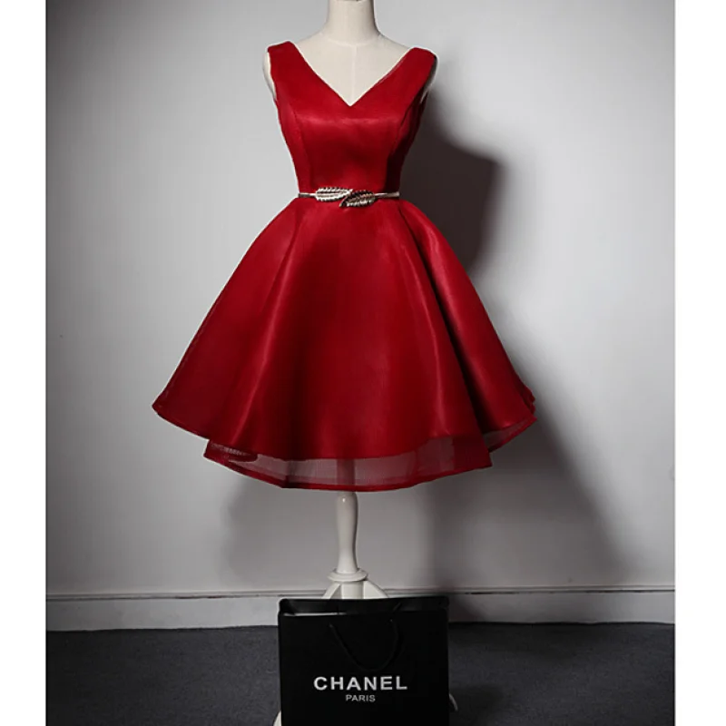 Sweet Memory D108 Short Evening Dress Sexy V-Neck Sleeveless Lace Up Ball Gowns Performance Robe Woman Knee-Length Prom Dresses
Sweet Memory D108 Short Evening Dress Sexy V-Neck Sleeveless Lace Up Ball Gowns Performance Robe Woman Knee-Length Prom Dresses
