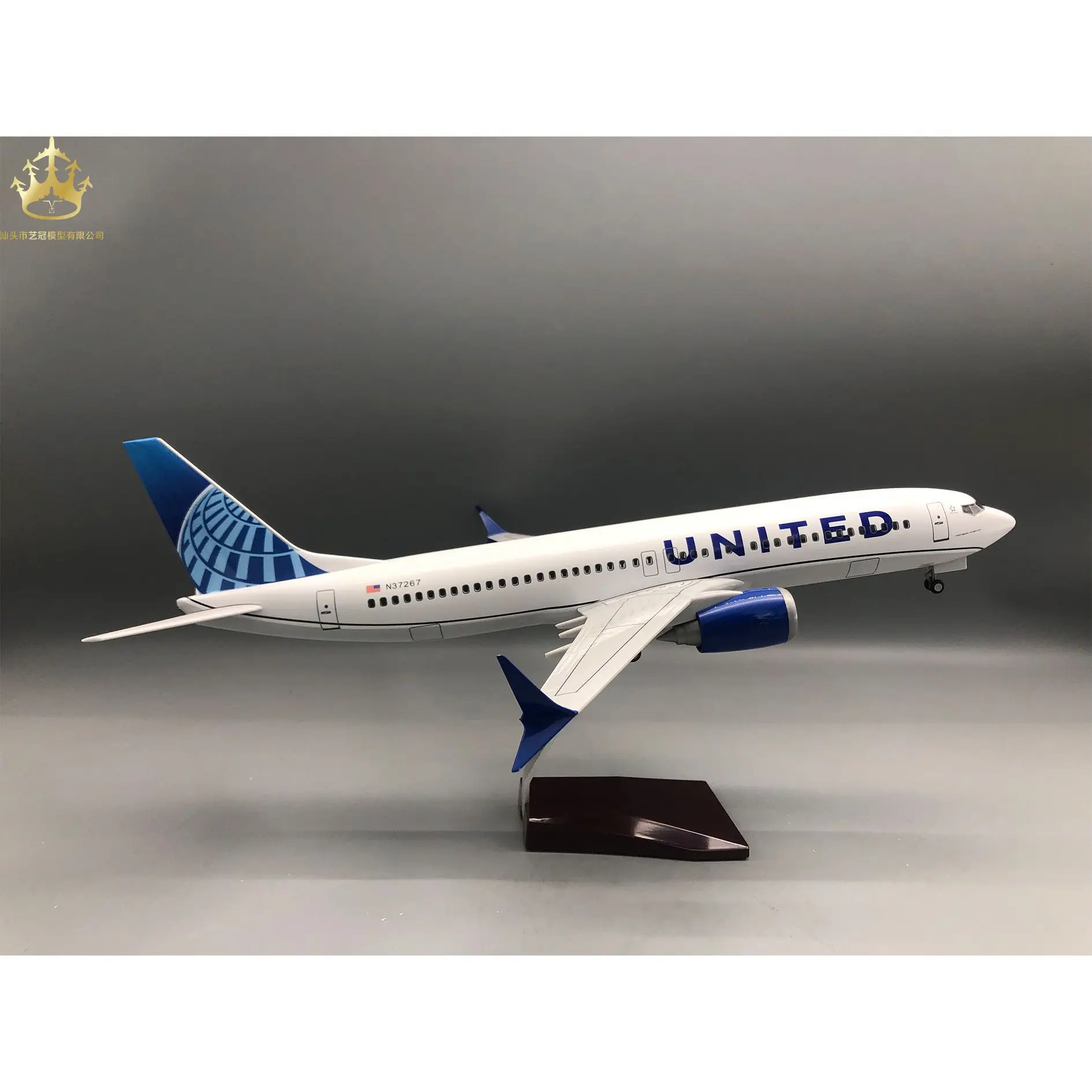 United Airlines Boeing 737 Airplane Model 47cm Simulation Static Aircraft With Led Lights With Wheels For Aviation Enthusiasts
United Airlines Boeing 737 Airplane Model 47cm Simulation Static Aircraft With Led Lights With Wheels For Aviation Enthusiasts